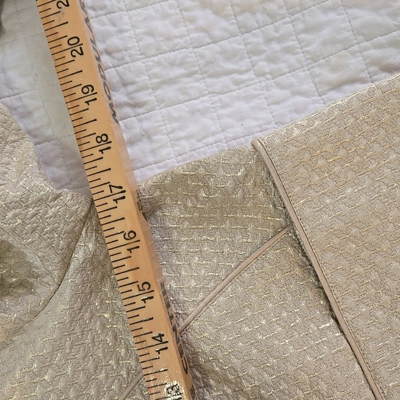 Diane Von Furstenberg Gold Thread On Cream Cropped Blazer Size 0 Tweed Pattern - Picture 11 of 12